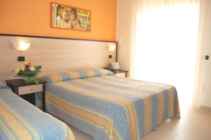 Hotel Cristall سان بنيديتّو ديل ترونتو المظهر الخارجي الصورة