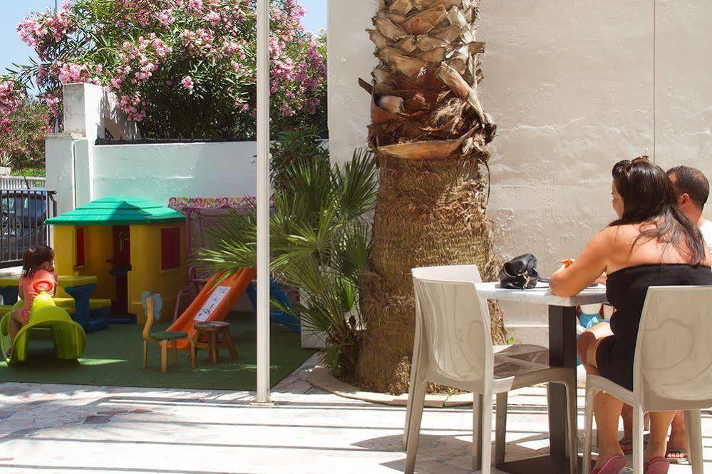 Hotel Cristall سان بنيديتّو ديل ترونتو المظهر الخارجي الصورة